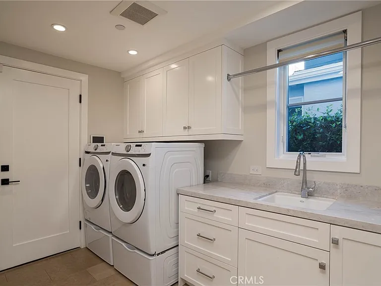 711 Marigold Ave — Photo 35