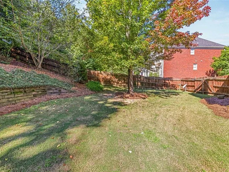 1475 Boomer Cir — Photo 48