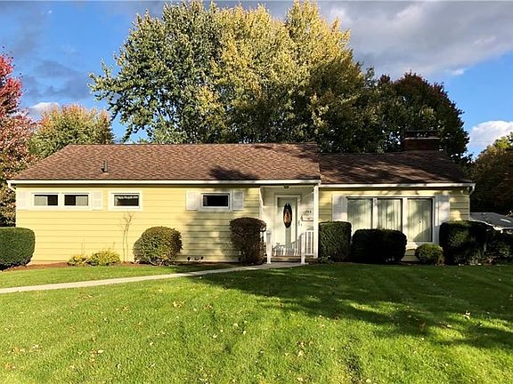 2nd image of 753 Woodland Ave