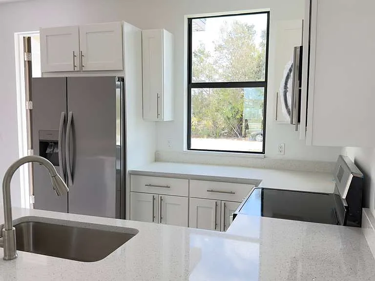 520 Creuset Ave S — Photo 10