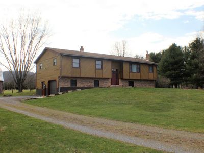 853 Back Draft Rd, Green Bank, WV, 24944