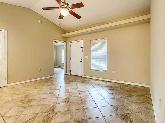 5th image of 2731 Fletcher Ave #2