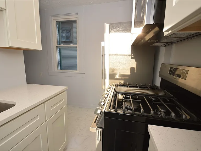 115 Meade Ave — Photo 9