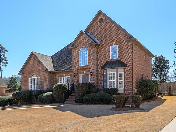 3rd image of 321 Cedar Hill Dr