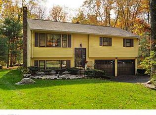 138 Crystal Lake Rd, Ellington, CT 06029