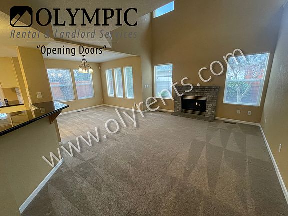 4th image of 4506 Seville Dr SE