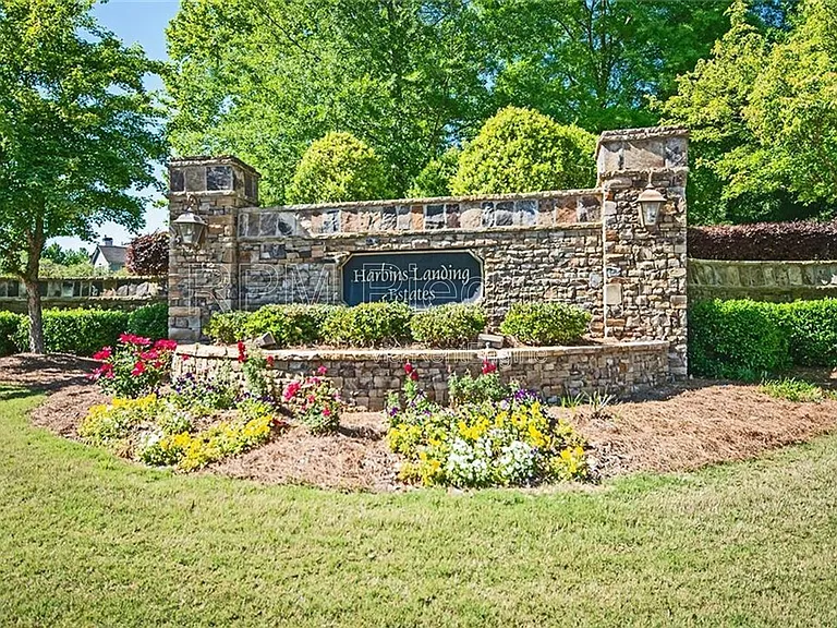 2909 Estate View Ct — Photo 32