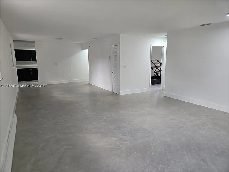 13100 NE 3rd Ct — Photo 6