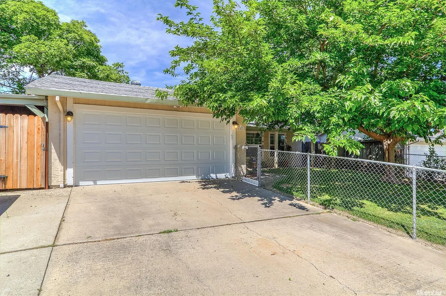 6001 Birchglade Way photo 1