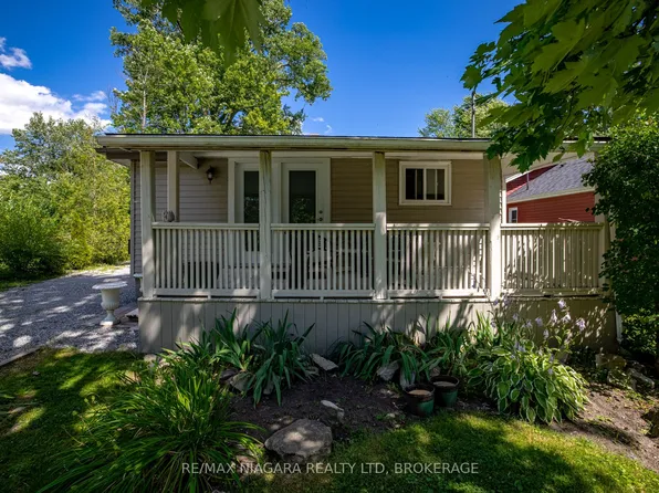 434 Crescent Rd, Fort Erie, ON L2A 4P7