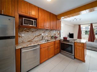 1425 Punahou St APT 203, Honolulu, HI 96822