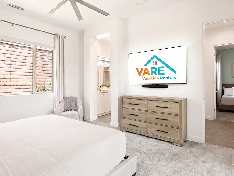 Master Suite 1