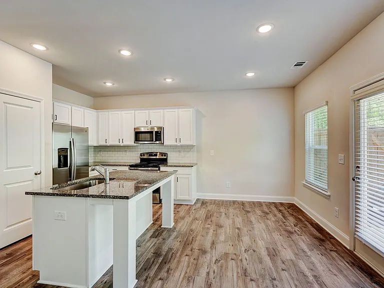 Brighton Townhomes — Photo 11