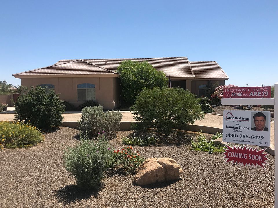 1st image of 3921 E Santa Clara Dr