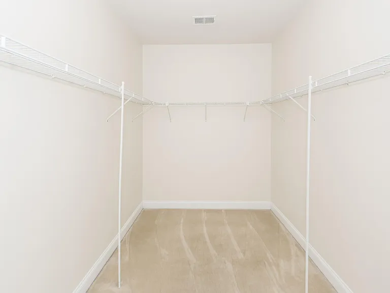 302 White Gables Dr — Photo 27