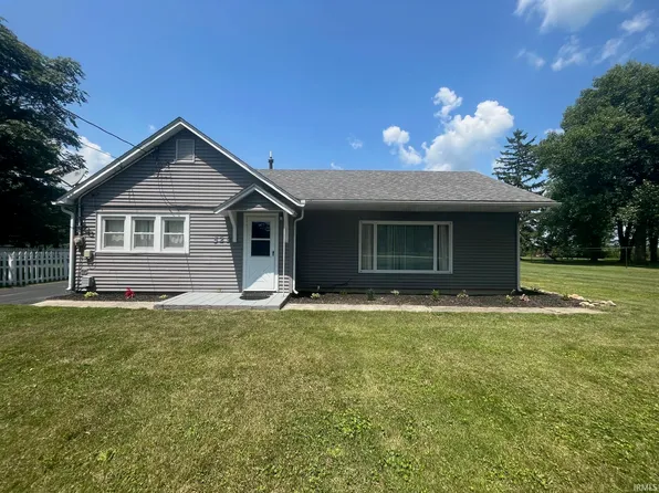 529 W Gordon St, Francesville, IN 47946
