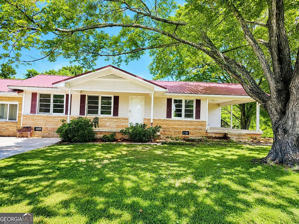 1427 B Old Hwy #100