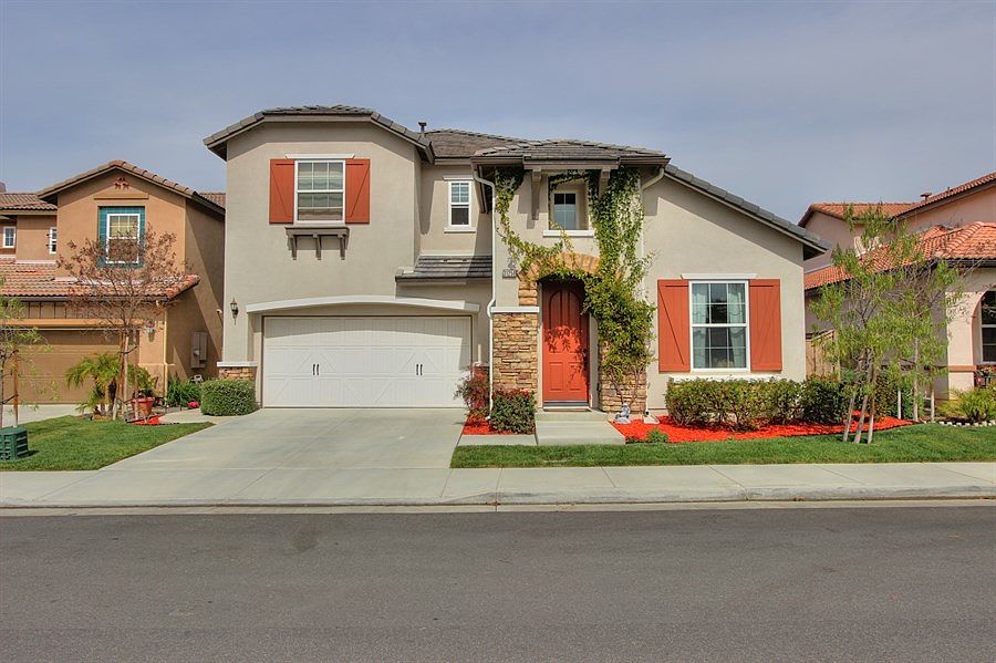 2nd image of 31256 Strawberry Tree Ln