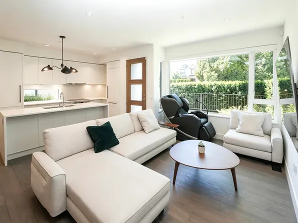6840 Oak St, Vancouver, BC V6P 3Z2