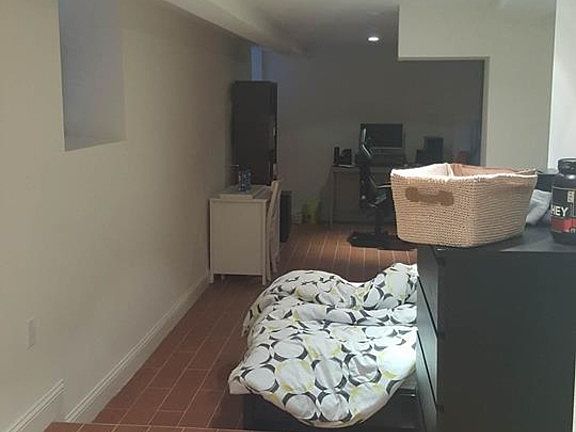 3rd image of 3612 28th Ave #1F