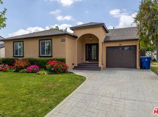 17448 Collins St, Encino, CA 91316