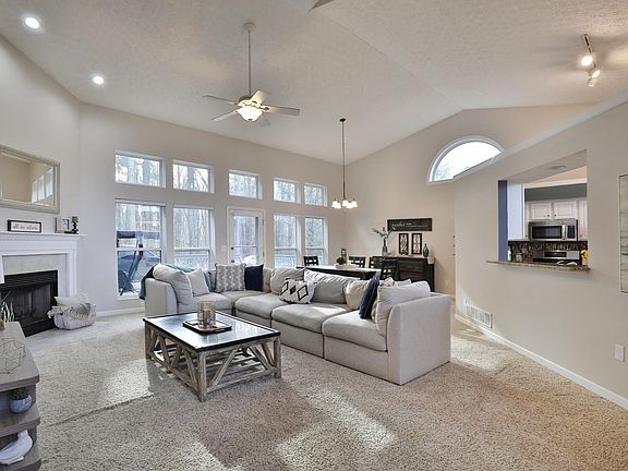 3rd image of 7951 Priestley Dr