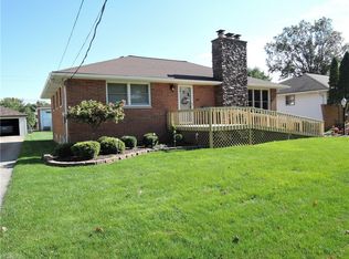6425 Alexandria Dr, Parma Heights, OH 44130