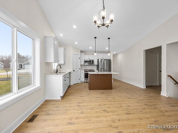 5th image of 12437 Newbridge Dr #25