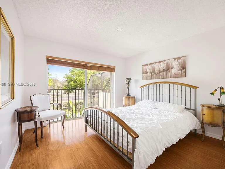 10233 NW 52nd Ln #0 — Photo 9