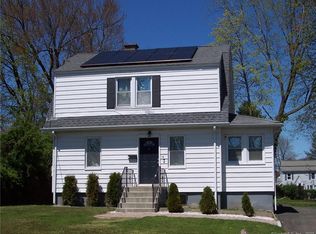 18 Marguerite Ave, Bloomfield, CT 06002