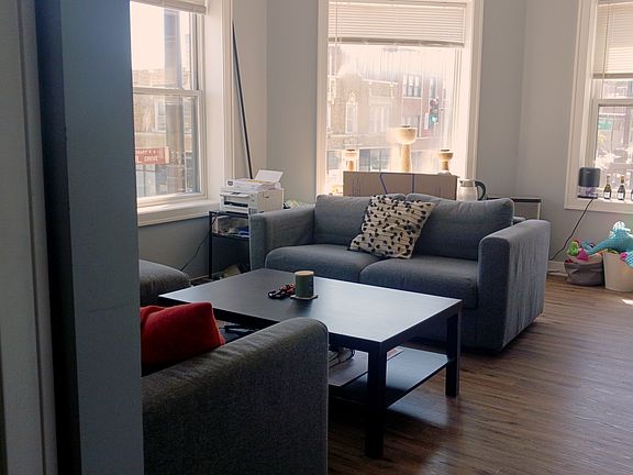 5th image of 2558 W Lawrence Ave #2F