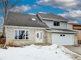 15 McLeod Ct, Kitchener, ON N2R 1A9