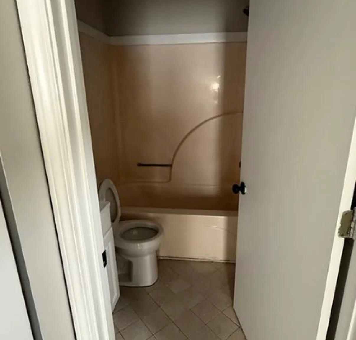 3 bed, 1000 sqft, $1,575 — Photo 4