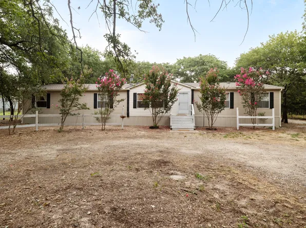 1635 County Road 4781, Boyd, TX 76023