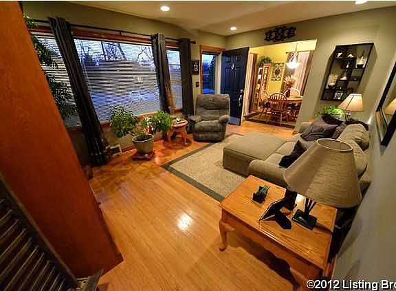 4th image of 8009 Carnation Dr
