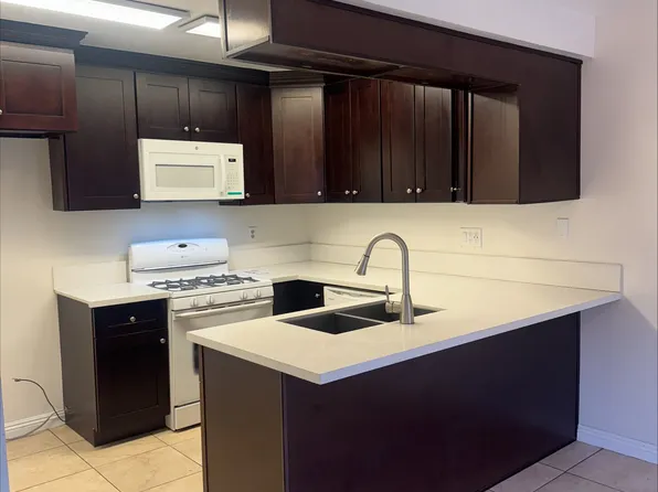 2562 Sycamore Dr, La Verne, CA 91750