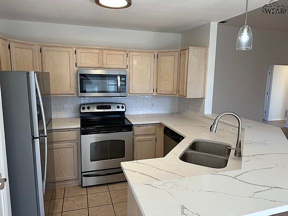 4th image of 5307 Spindletree Dr