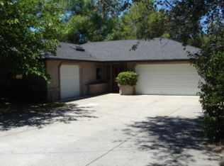 2990 Sporting Ct, Redding, CA 96001