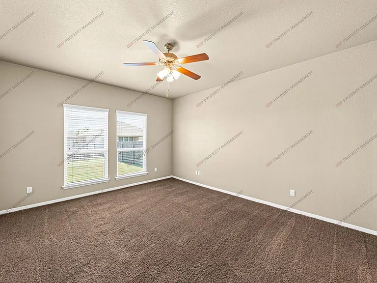 5607 Blackstone Dr — Photo 20