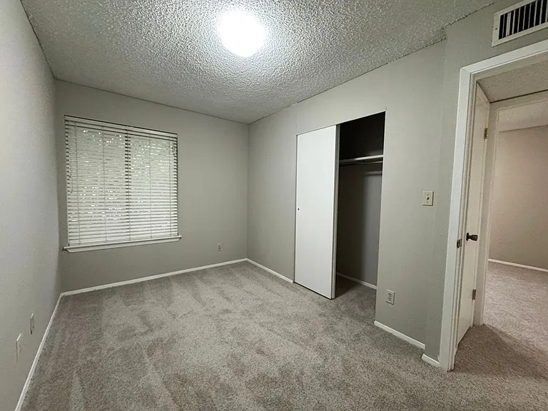 9502 Quail Village Ln — Photo 26
