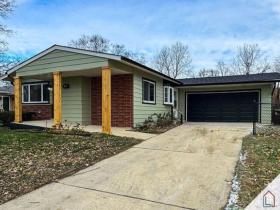 2nd image of 433 N Pleasant Dr