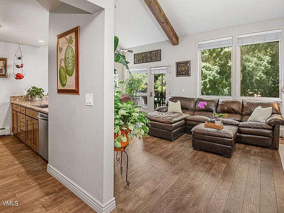 4th image of 264 Eagle Dr #402