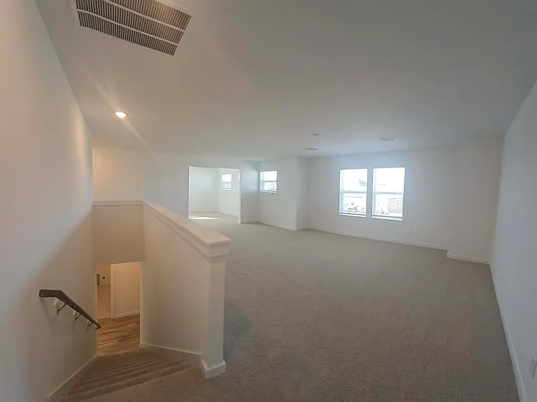 8423 Bay Ridge Cir — Photo 24