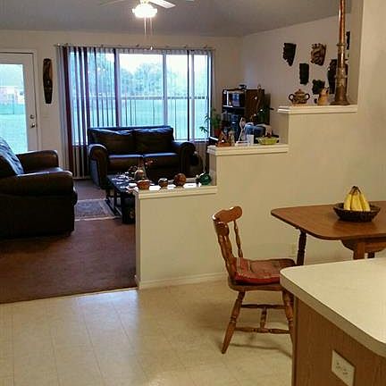 2nd image of 3213 Saint Claire Dr