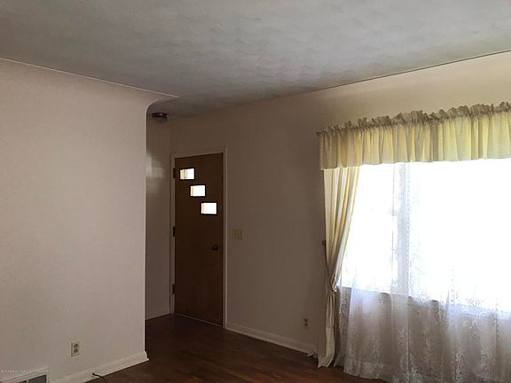 5th image of 3169 Birch Row Dr