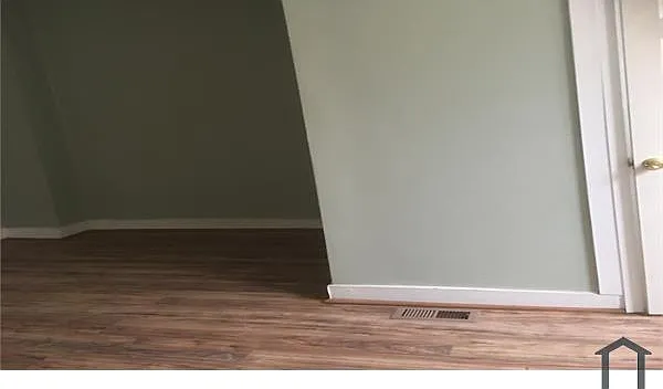 2502 Keyworth Ave — Photo 2