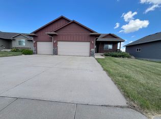 3814 S Homerun Ave, Sioux Falls, SD 57110