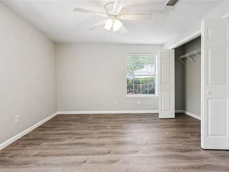 6362 Wedgeview Ct — Photo 22