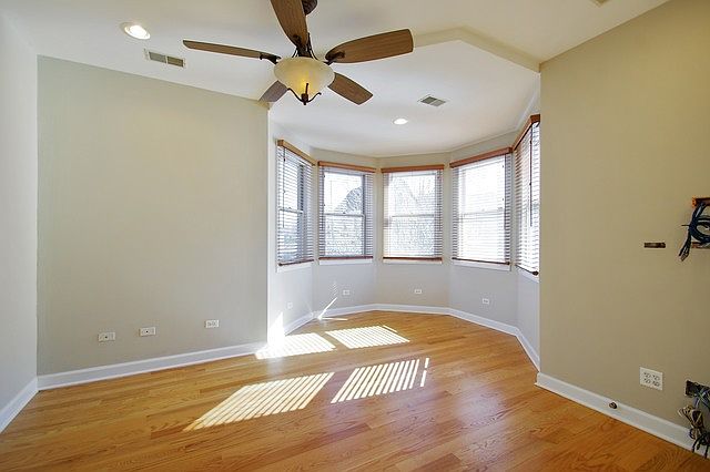 3148 N Oakley Ave #2S, Chicago, IL 60618 | Zillow