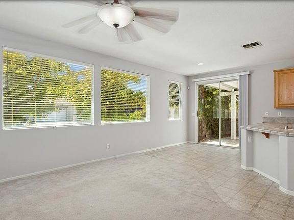 5th image of 3199 Maui St